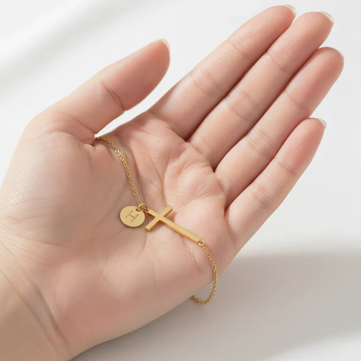 Sacred Signature – Personligt Korsarmband