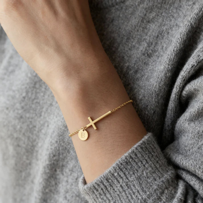 Sacred Signature – Personligt Korsarmband