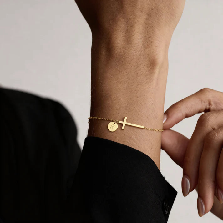 Sacred Signature – Personligt Korsarmband