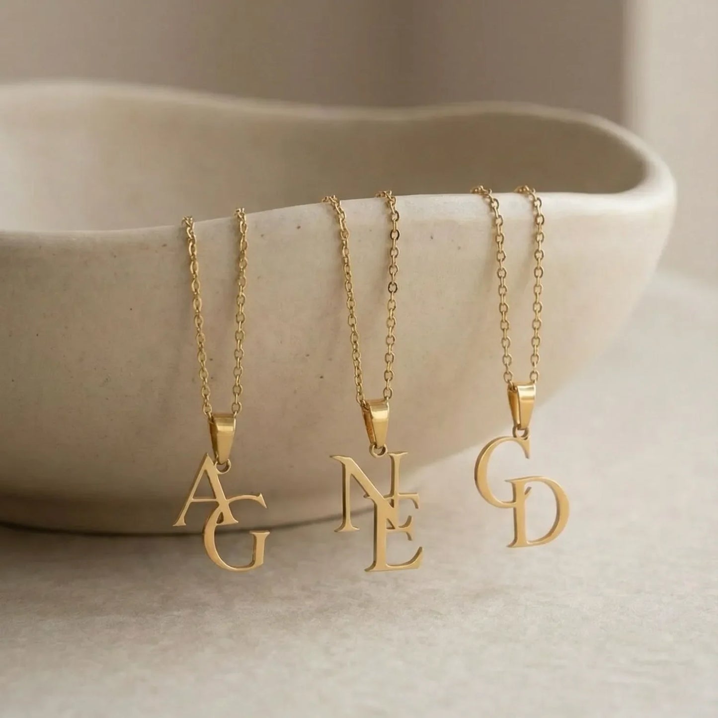 Personligt Initialhalsband